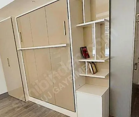 Wonderfully Located Seaside 3 Minutes To Metro Apartment