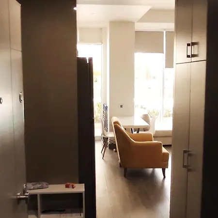 Apartment Wonderfully Located Seaside 3 Minutes To Metro Istanbul