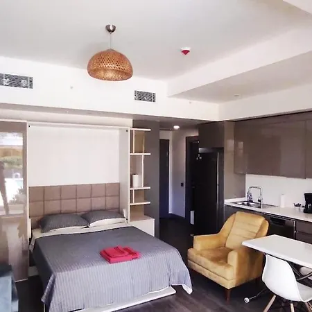 Wonderfully Located Seaside 3 Minutes To Metro Istanbul