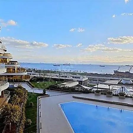 Wonderfully Located Seaside 3 Minutes To Metro *
