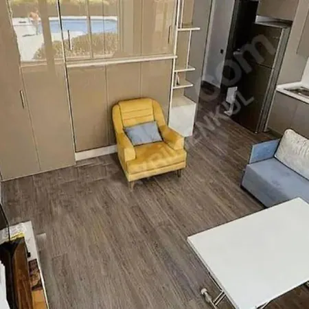 Wonderfully Located Seaside 3 Minutes To Metro Apartment Istanbul