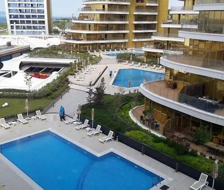Apartment Wonderfully Located Seaside 3 Minutes To Metro Istanbul
