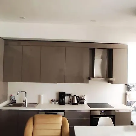 Wonderfully Located Seaside 3 Minutes To Metro * Istanbul