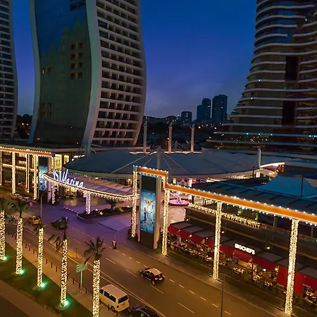 Wonderfully Located Seaside 3 Minutes To Metro * Istanbul