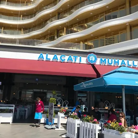 Wonderfully Located Seaside 3 Minutes To Metro Istanbul