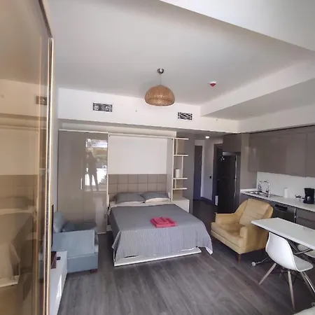 Wonderfully Located Seaside 3 Minutes To Metro *